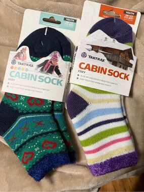 Yaktrax Kids Cabin Socks - Navy Green Pattern & Multicolor Stripes